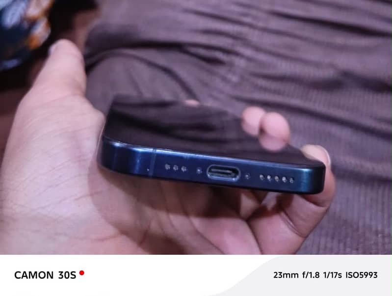 Apple iPhone 15 Pro 1