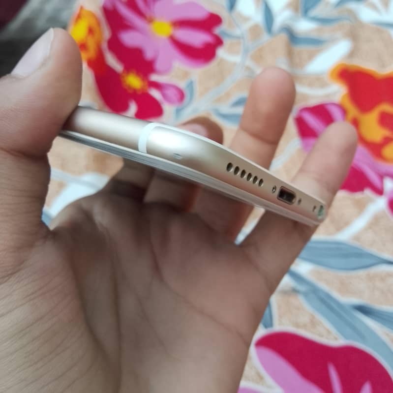 Apple iPhone 6 3