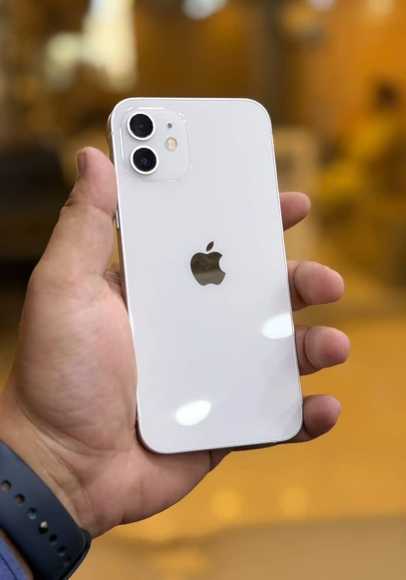 Apple iPhone 12 0
