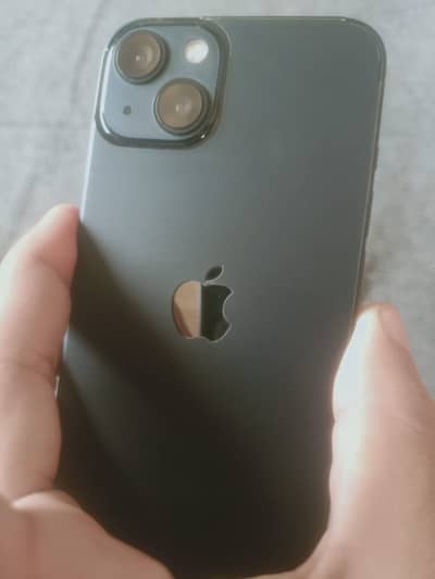 Apple iPhone 13