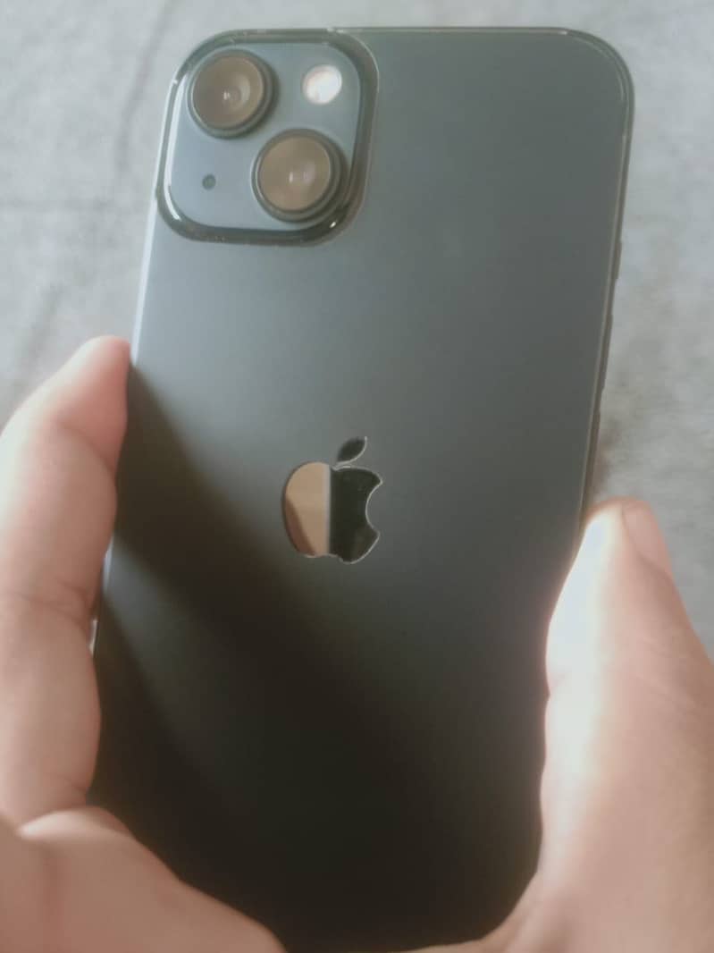 Apple iPhone 13 0