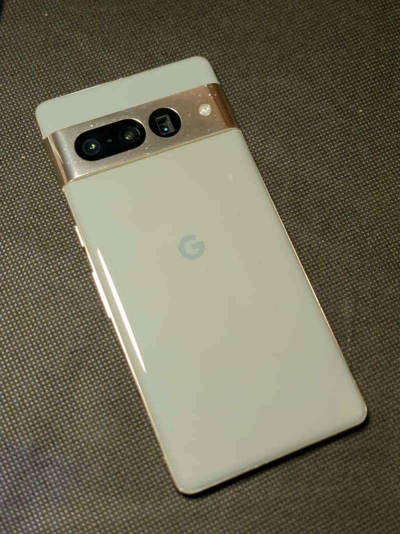 Google Pixel 7 Pro 2