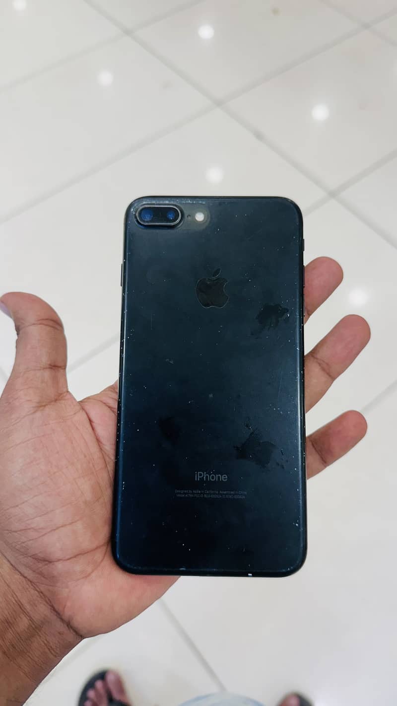 Apple iPhone 7 Plus 1
