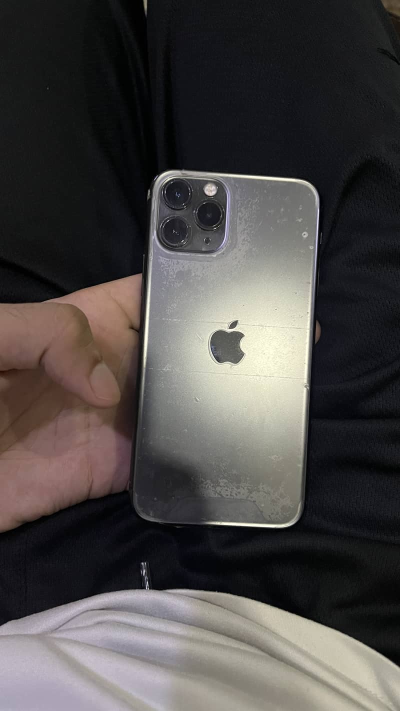 Apple iPhone 11 Pro 1