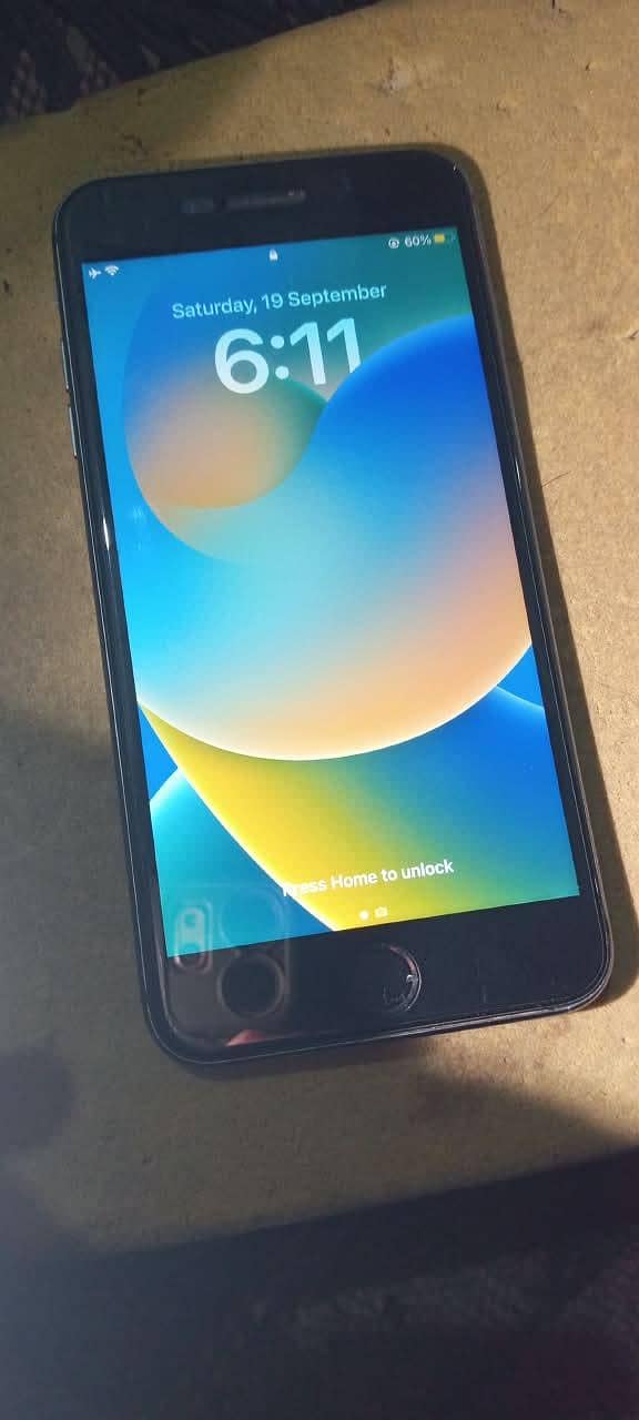 Apple iPhone 8 Plus 5