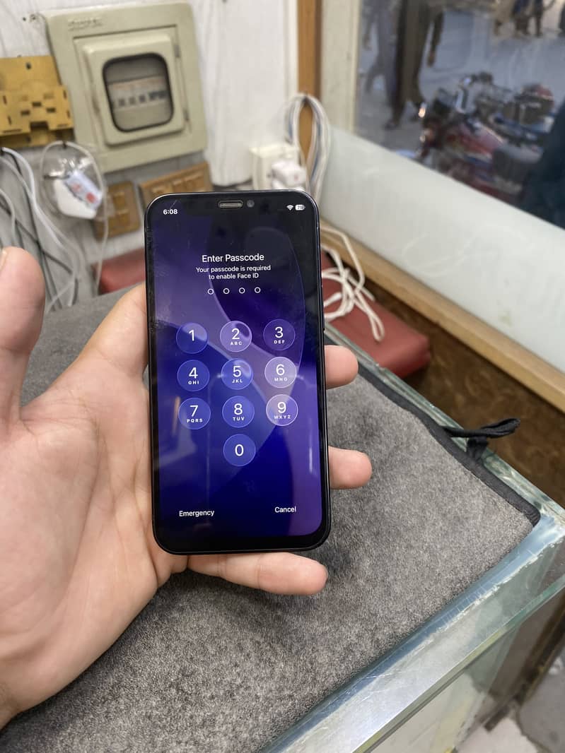 Apple iPhone 12 mini 0