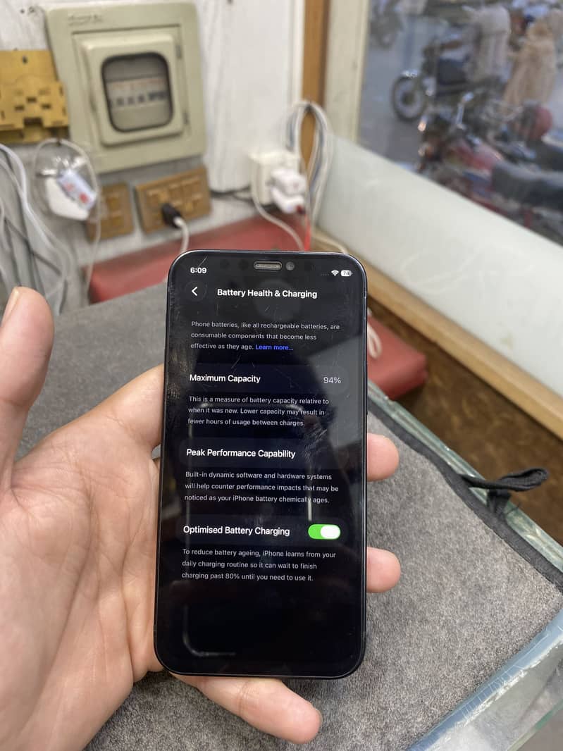 Apple iPhone 12 mini 7