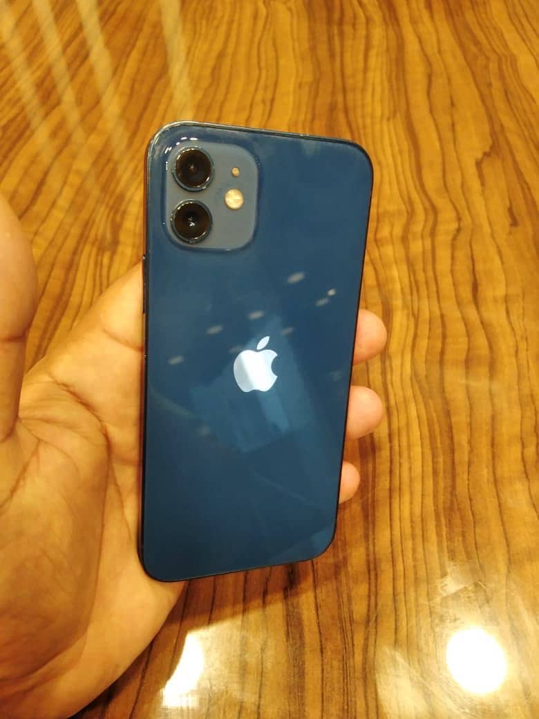Apple iPhone 12 5