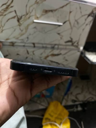 Apple iPhone 14