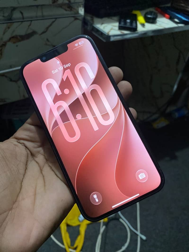 Apple iPhone 14 2