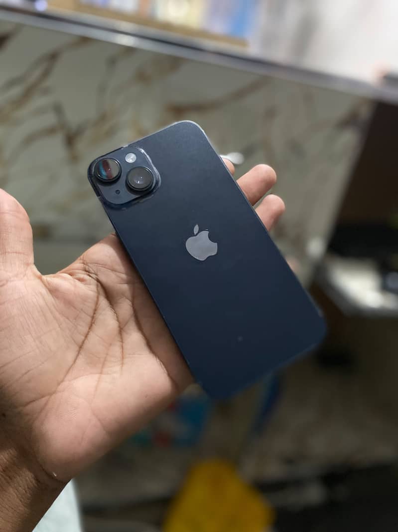Apple iPhone 14 3