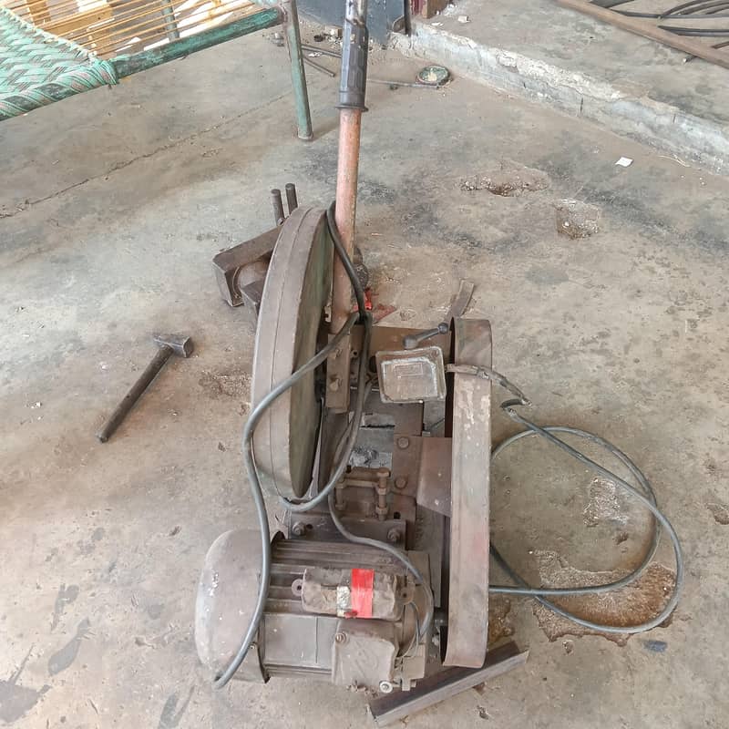 welding hand cater 2
