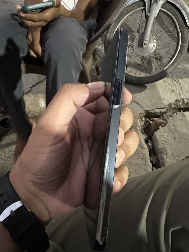 Apple iPhone 12 Pro Max 2