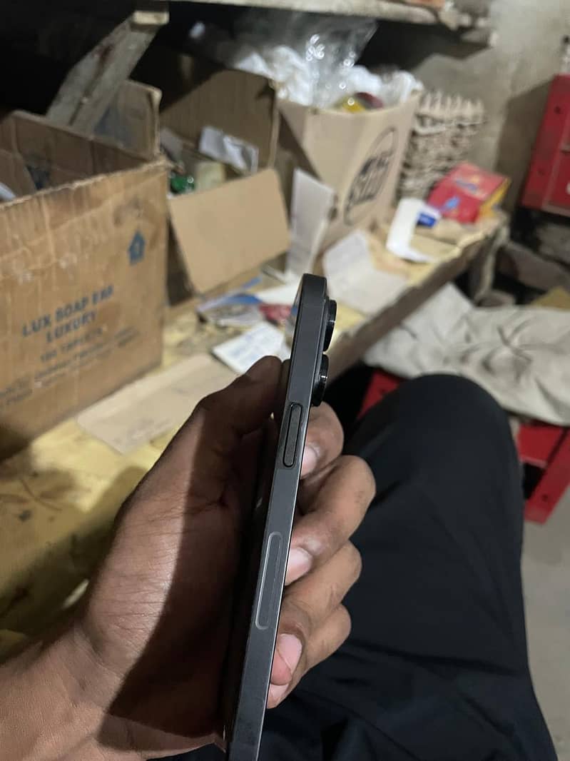 Apple iPhone 14 Pro 2