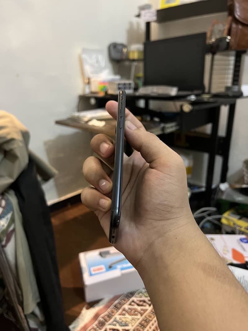 Apple iPhone SE 1