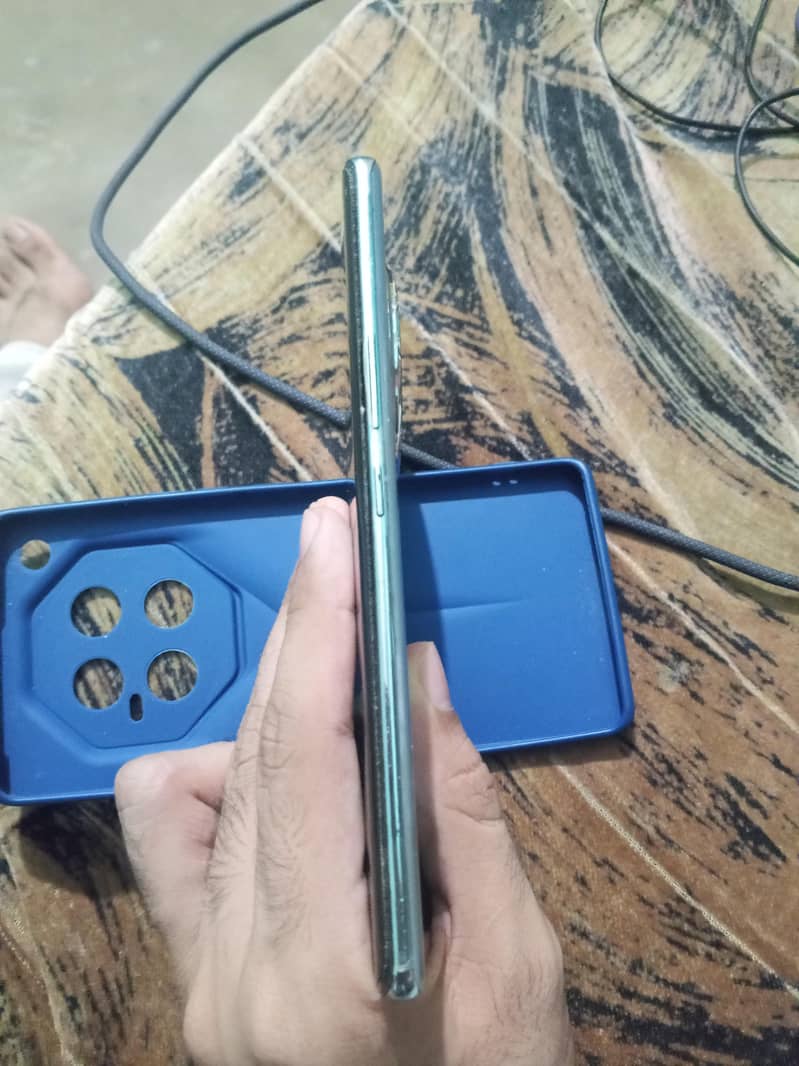 Infinix Zero 40 2