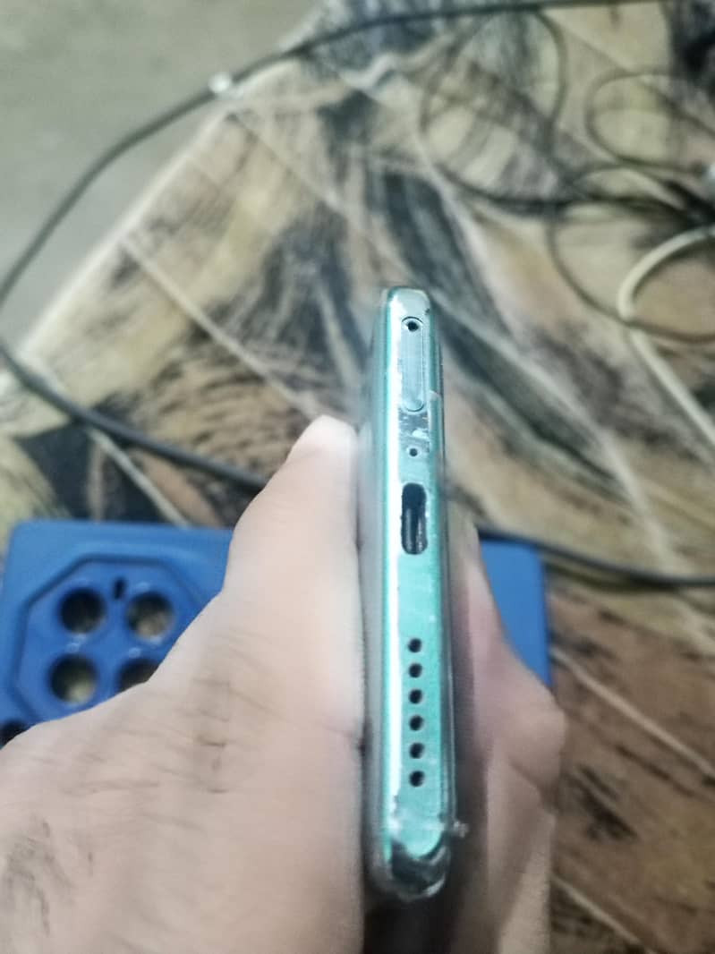Infinix Zero 40 4