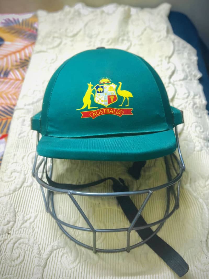 Australian helmit 3
