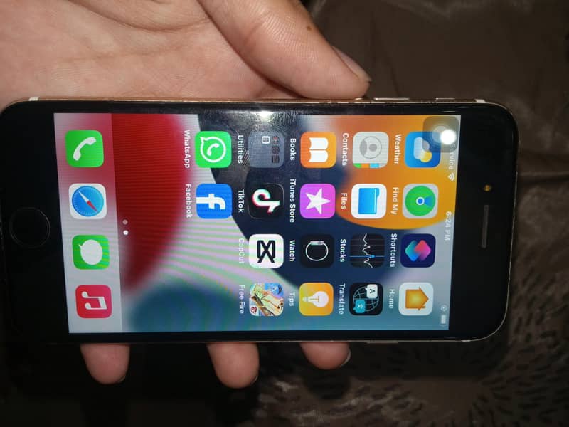 Apple iPhone 7 5