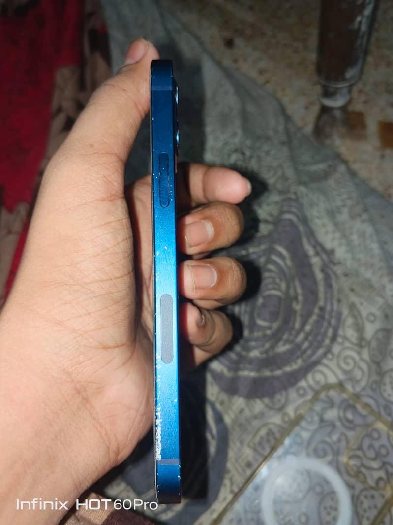 Apple iPhone 12 2