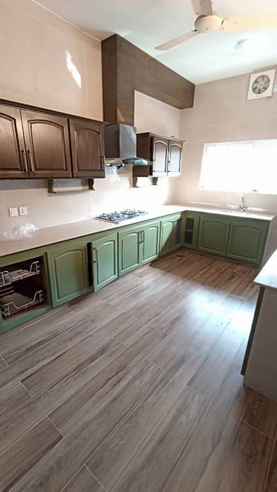 Beautiful upper Portion for rent