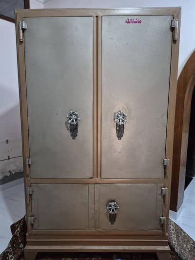 Iron Saif Almari 2 door