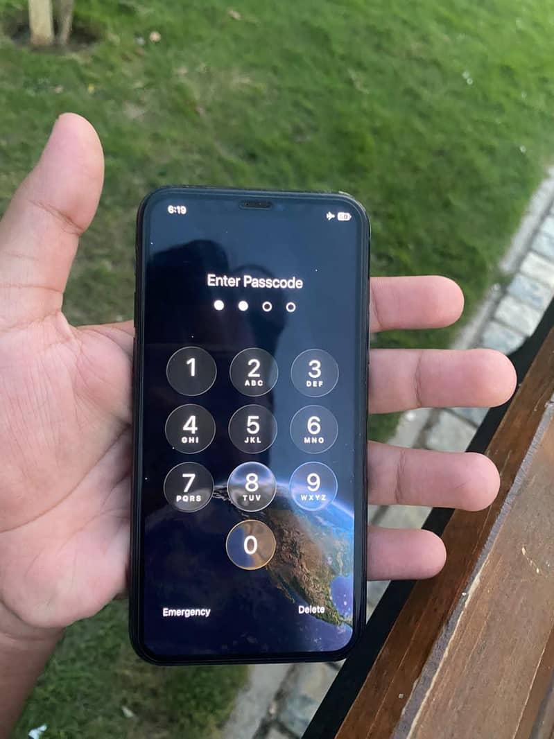 Apple iPhone 11 Pro 1