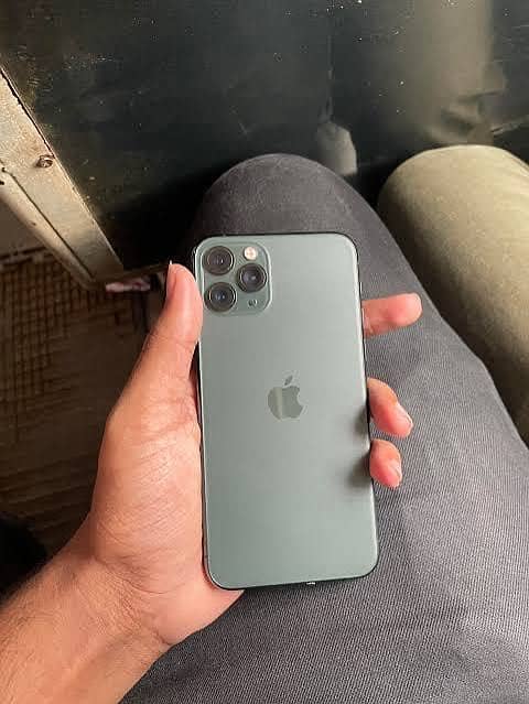 Apple iPhone 11 Pro Max 2