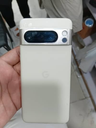 Google Pixel 8 Pro