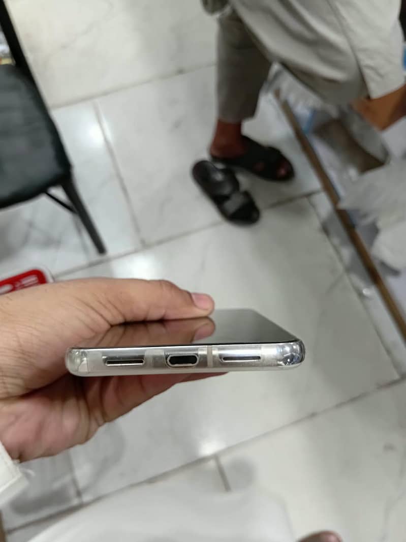 Google Pixel 8 Pro 2