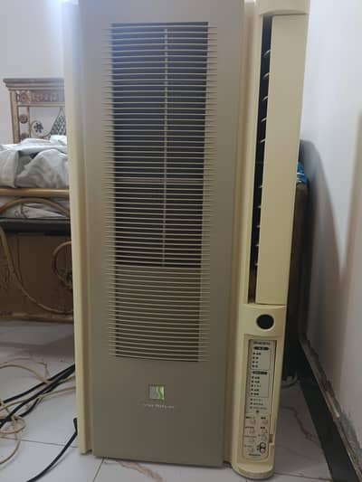 Morita Silver Floor Standing AC for Sale – Excellent Cooling