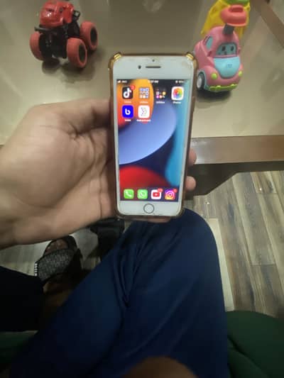 Apple iPhone 7