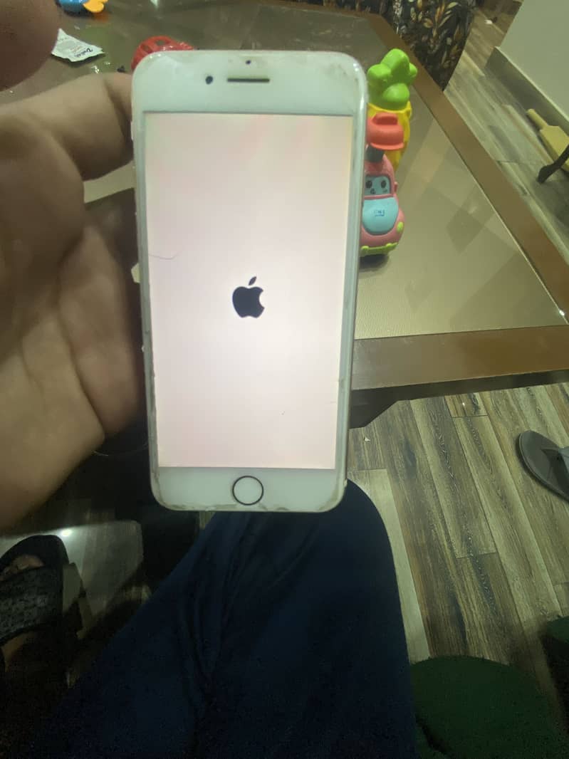Apple iPhone 7 3