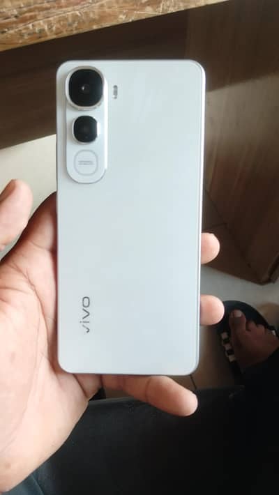 Vivo y400 8 256