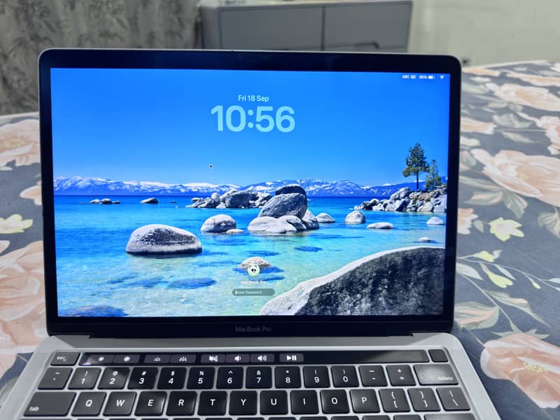 MacBook Pro M2 5