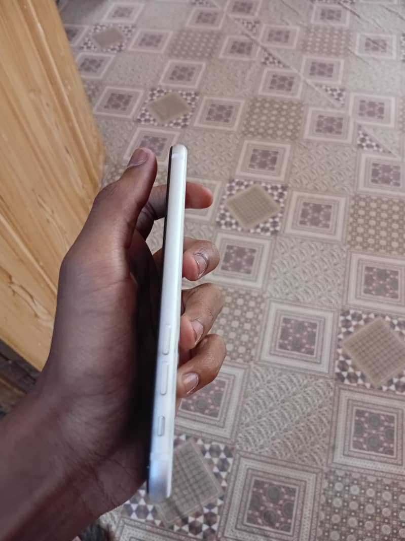 Apple iPhone SE 2