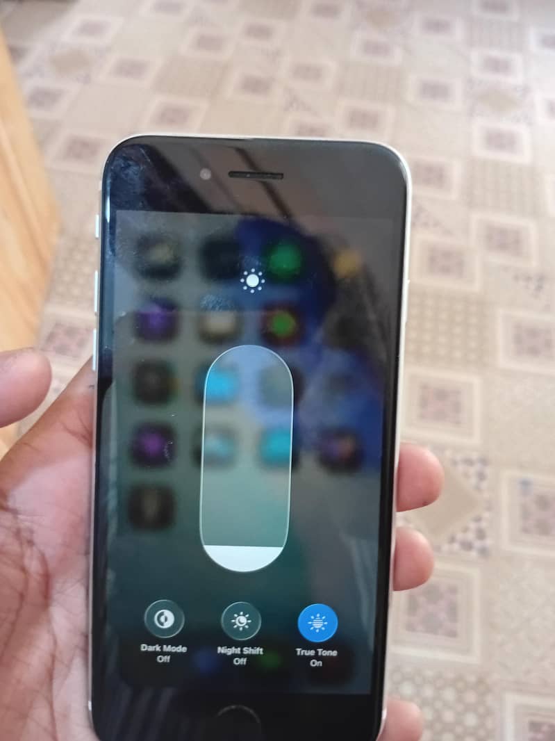 Apple iPhone SE 3