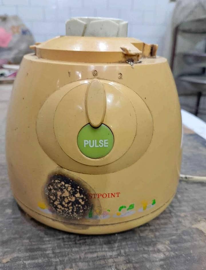 juicer machine. 0