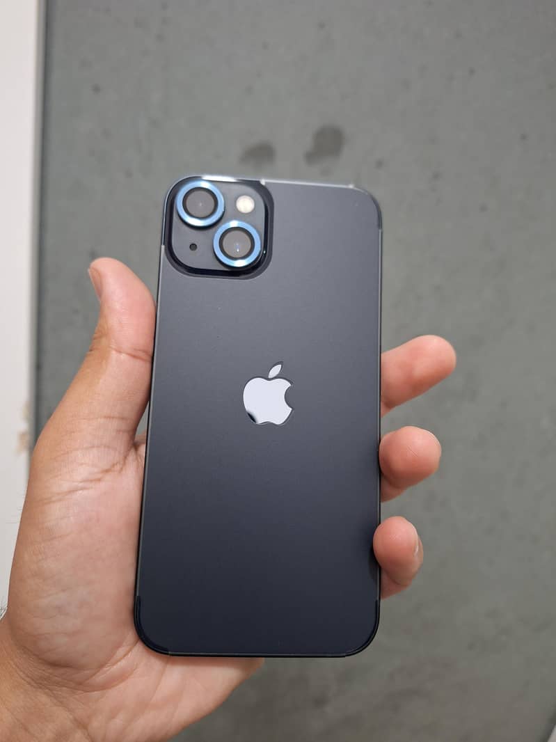 Apple iPhone 13 1