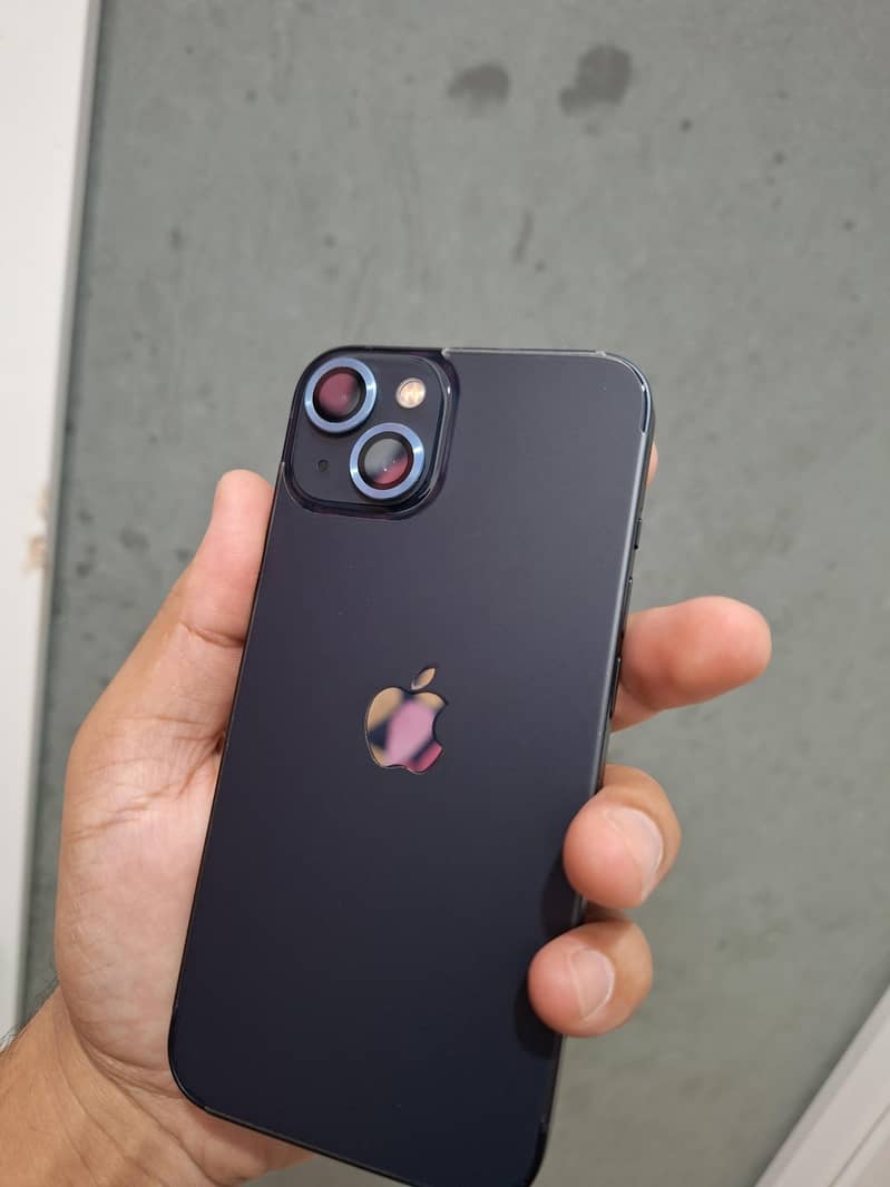 Apple iPhone 13 2