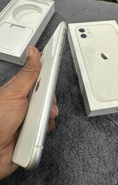 Apple iPhone 11 128 GB PTA approved