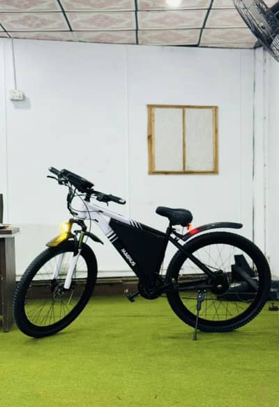 500W Electric Cycle By Magnus