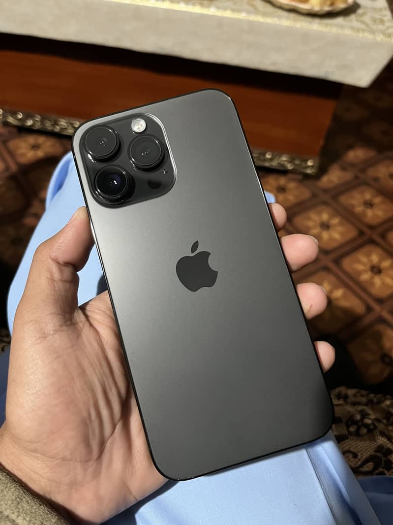 Apple iPhone 14 Pro Max 0