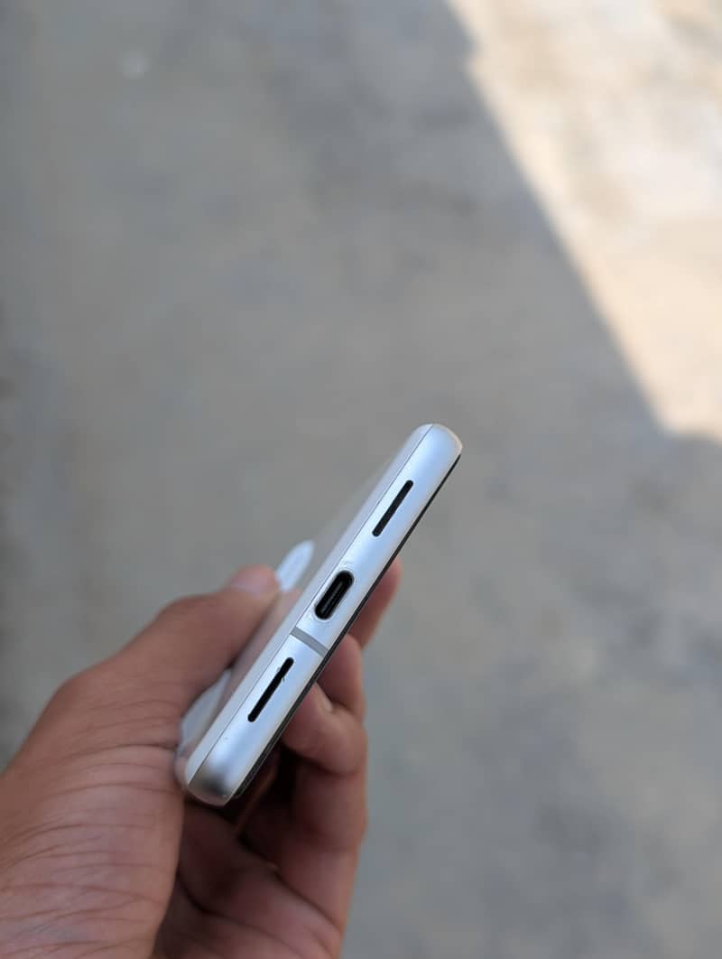 Google Pixel 7 3