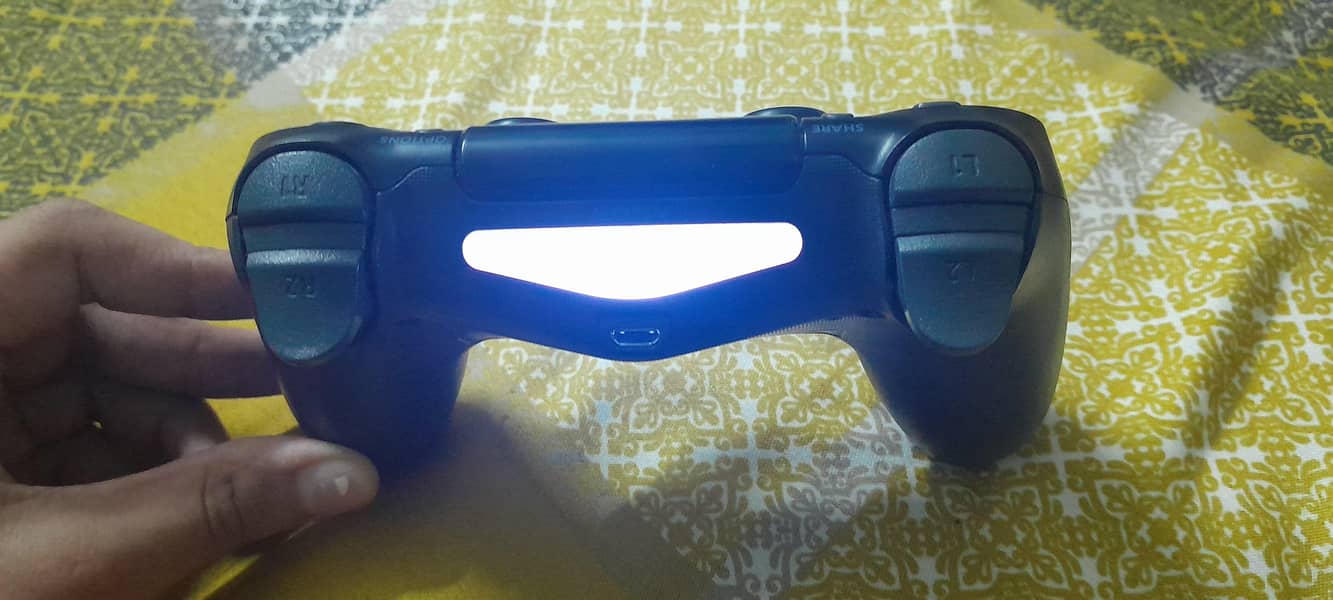 PlayStation 4 Controller | PS4 controller new condition has dualshock 2