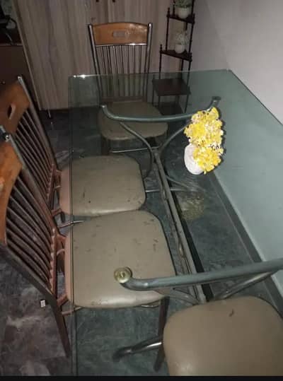 Dinning table and 5 chairs