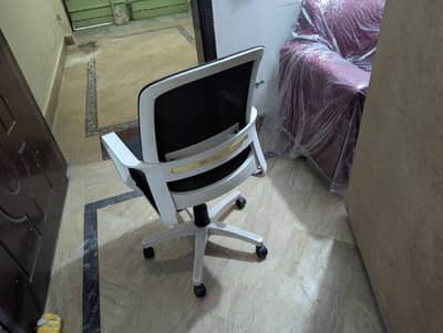 office chair all ok best condition