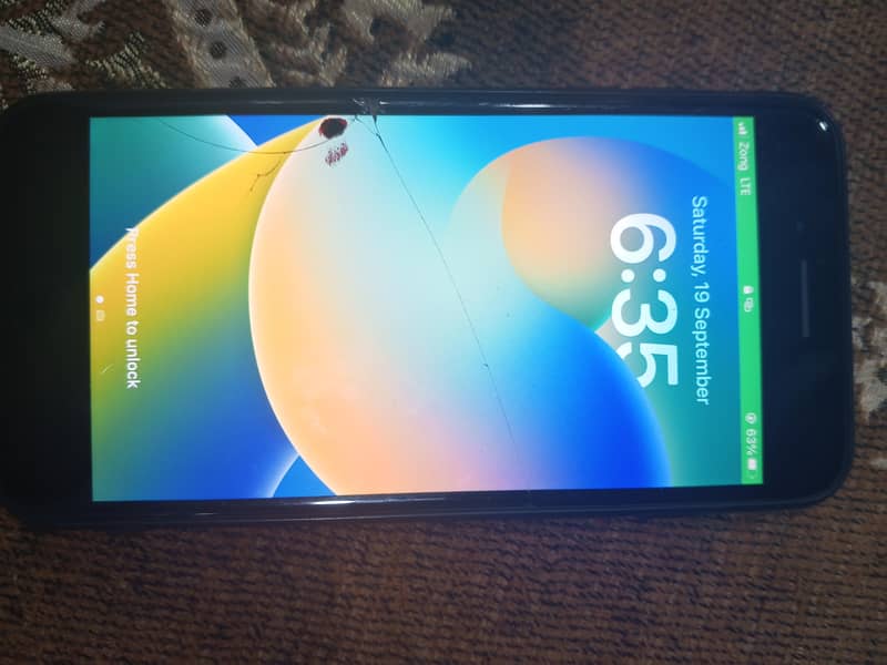 Apple iPhone 8 Plus 1