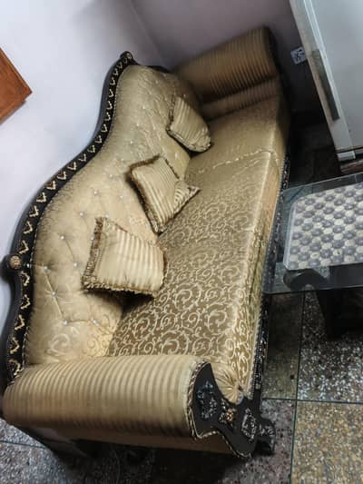 3 pice Sofa Set Available for Sale