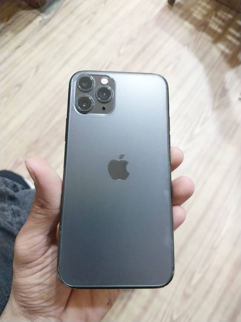 Apple iPhone 11 Pro esim working 5